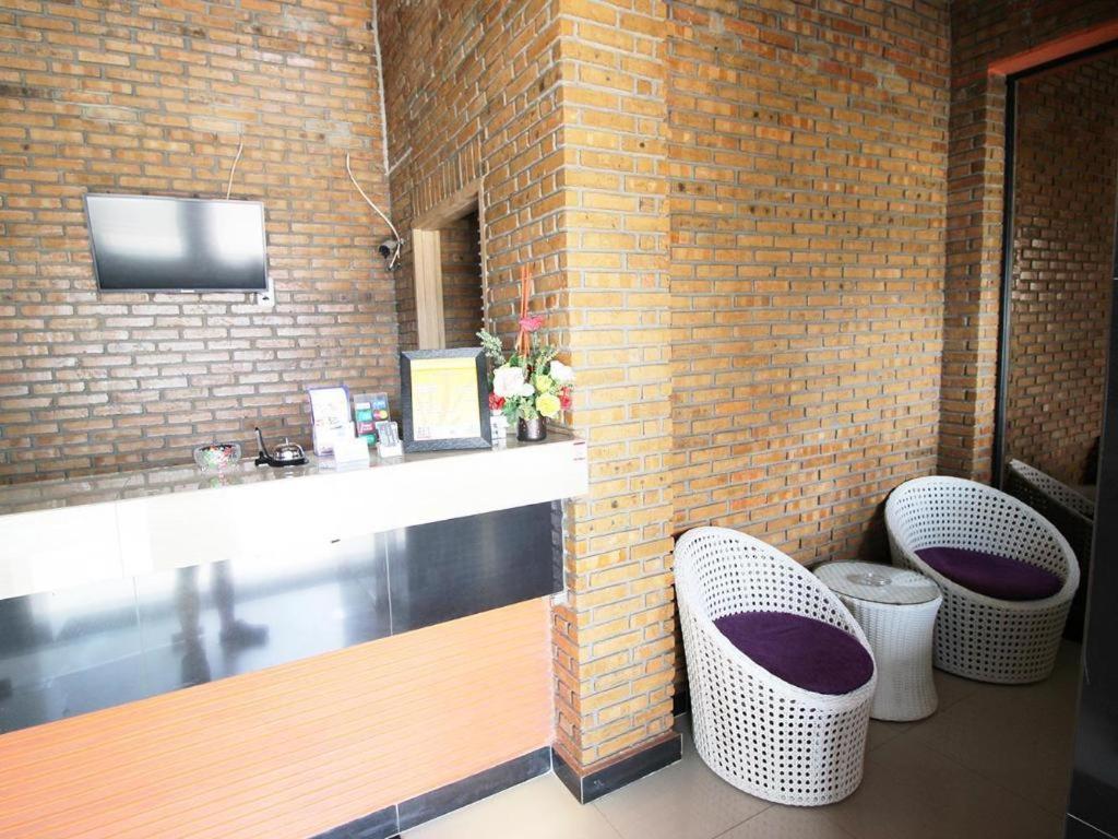 Amaliun Hotel Medan Eksteriør billede