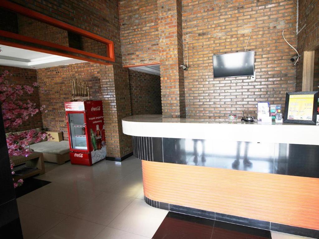 Amaliun Hotel Medan Eksteriør billede