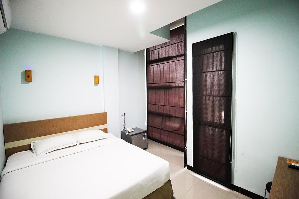 Amaliun Hotel Medan Eksteriør billede