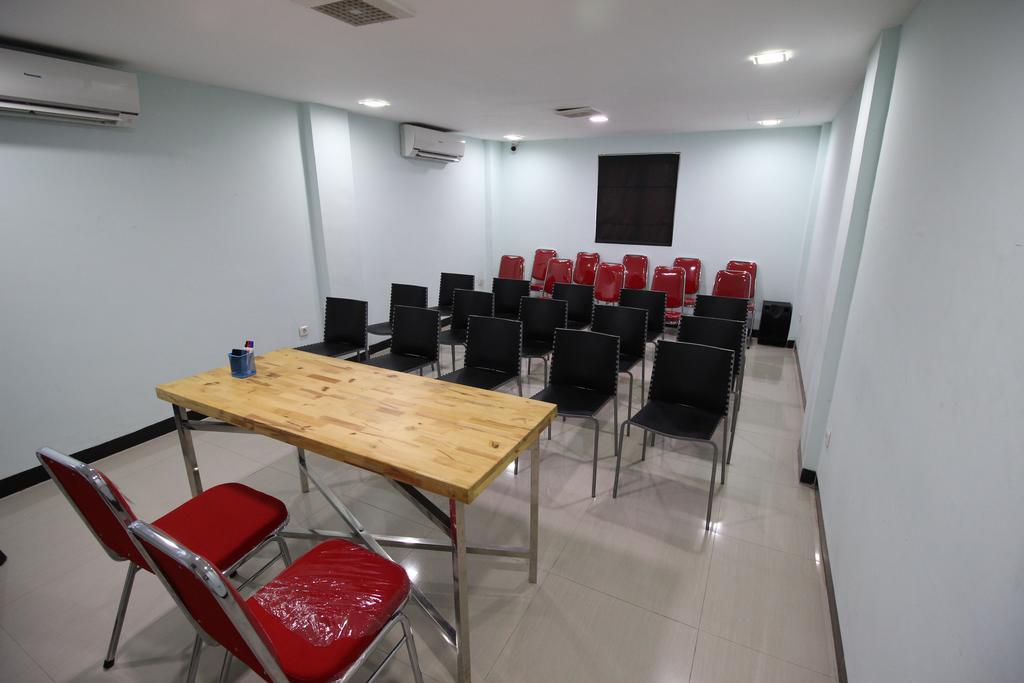 Amaliun Hotel Medan Eksteriør billede